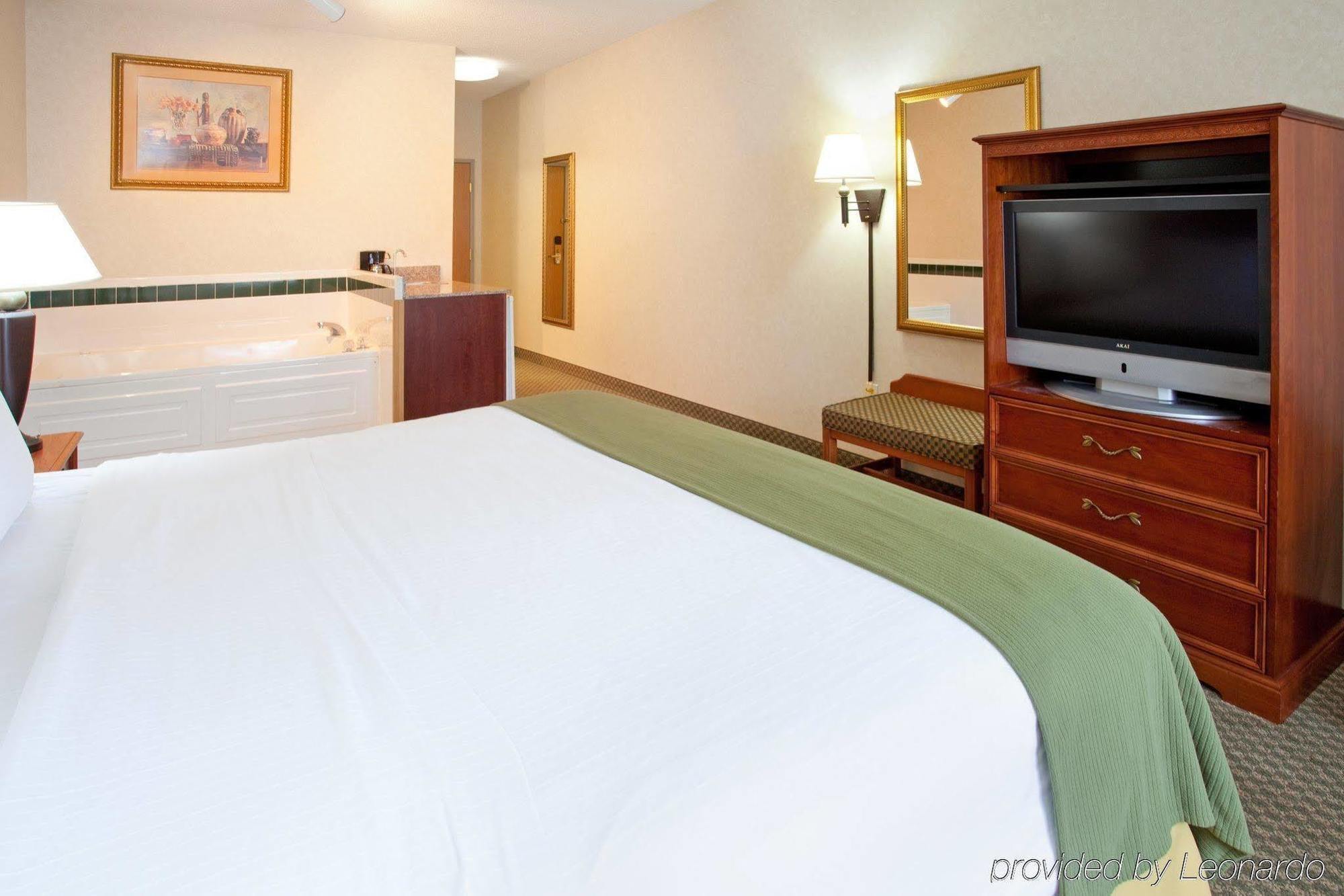 Holiday Inn Express Hotel & Suites Elkhart-South, An Ihg Hotel ห้อง รูปภาพ